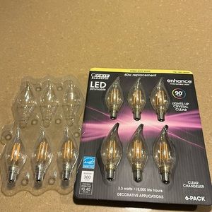 9 Feit LED dimmable chandelier light bulbs